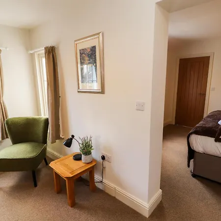 Holborn Cottage, Blencathra Street